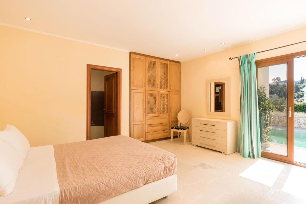 View Villas-corfu-villa Eleni,4 Bedrooms,large Private Pool,prime Location Villa Kassiopi