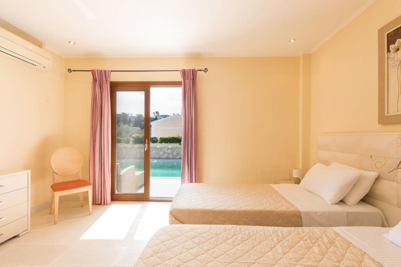 Villa View Villas-corfu-villa Eleni,4 Bedrooms,large Private Pool,prime Location Kassiopi
